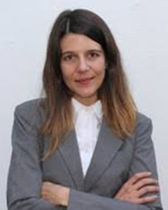 Dr Anri Manderson 